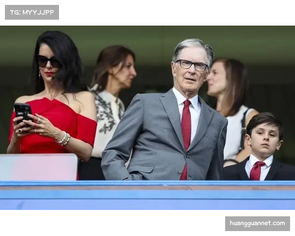 电讯报批评斯洛特：投入4.46亿镑后仍抱怨阵容深度不当